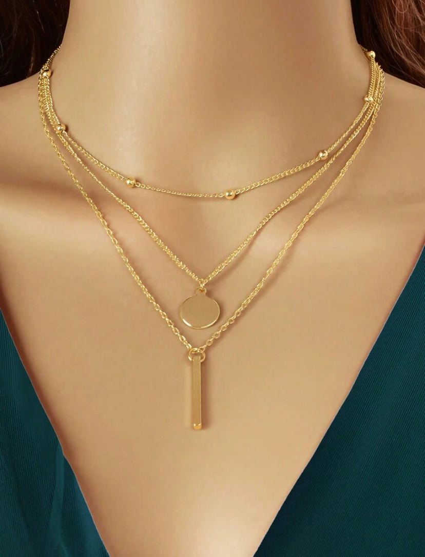Gold Charm Necklace (3 Pieces)